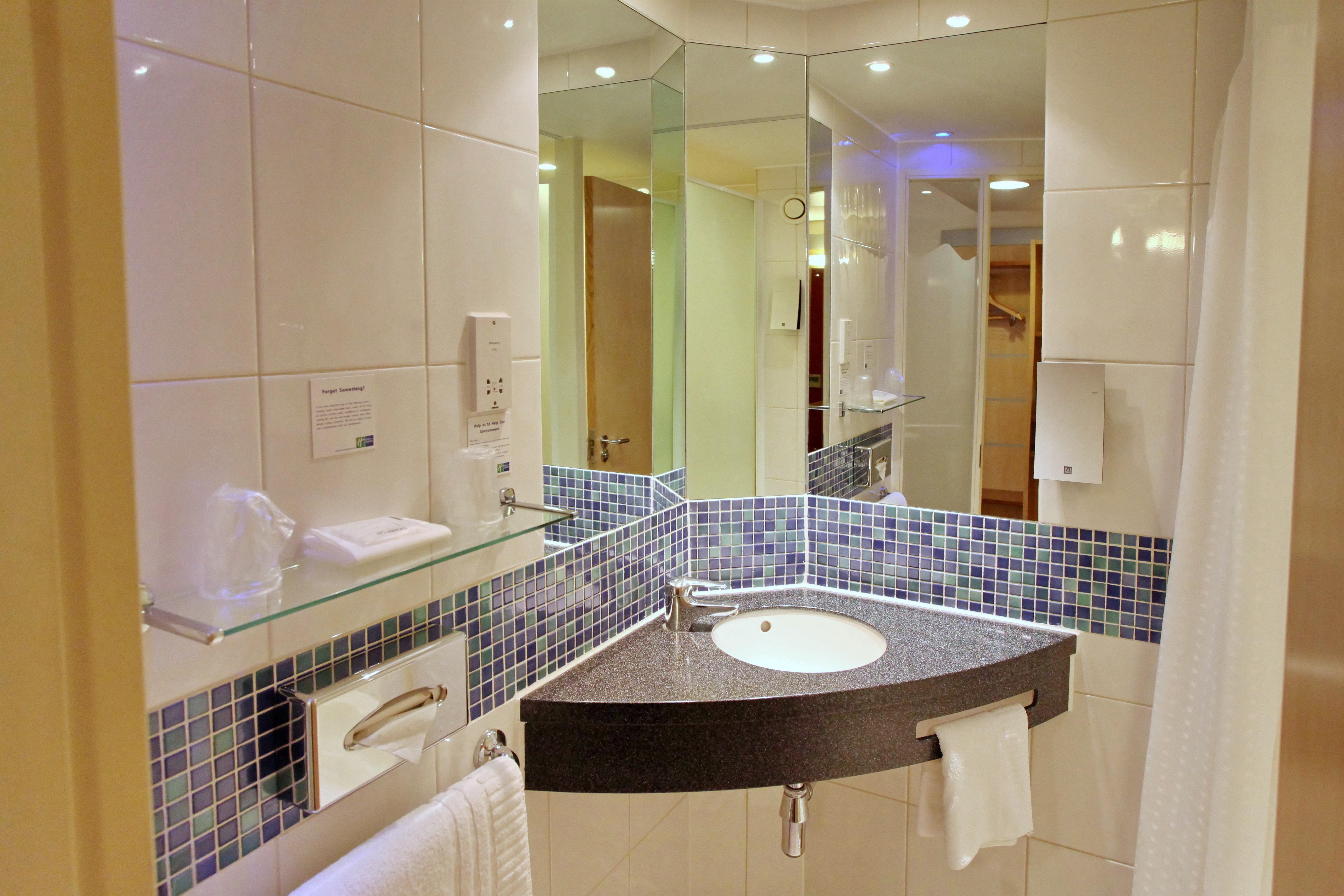 Holiday Inn Express Birmingham Redditch By Ihg Exteriör bild