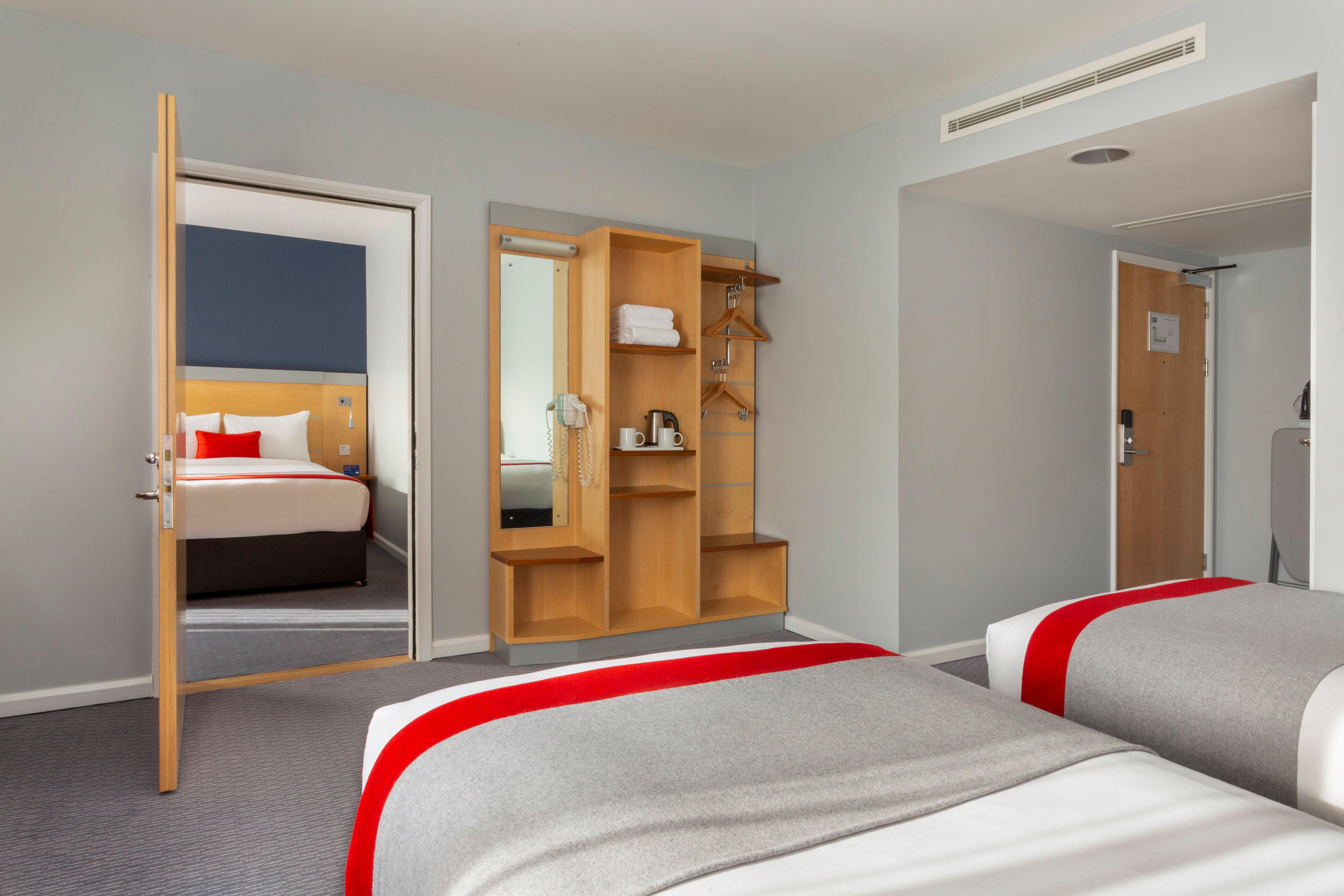 Holiday Inn Express Birmingham Redditch By Ihg Exteriör bild