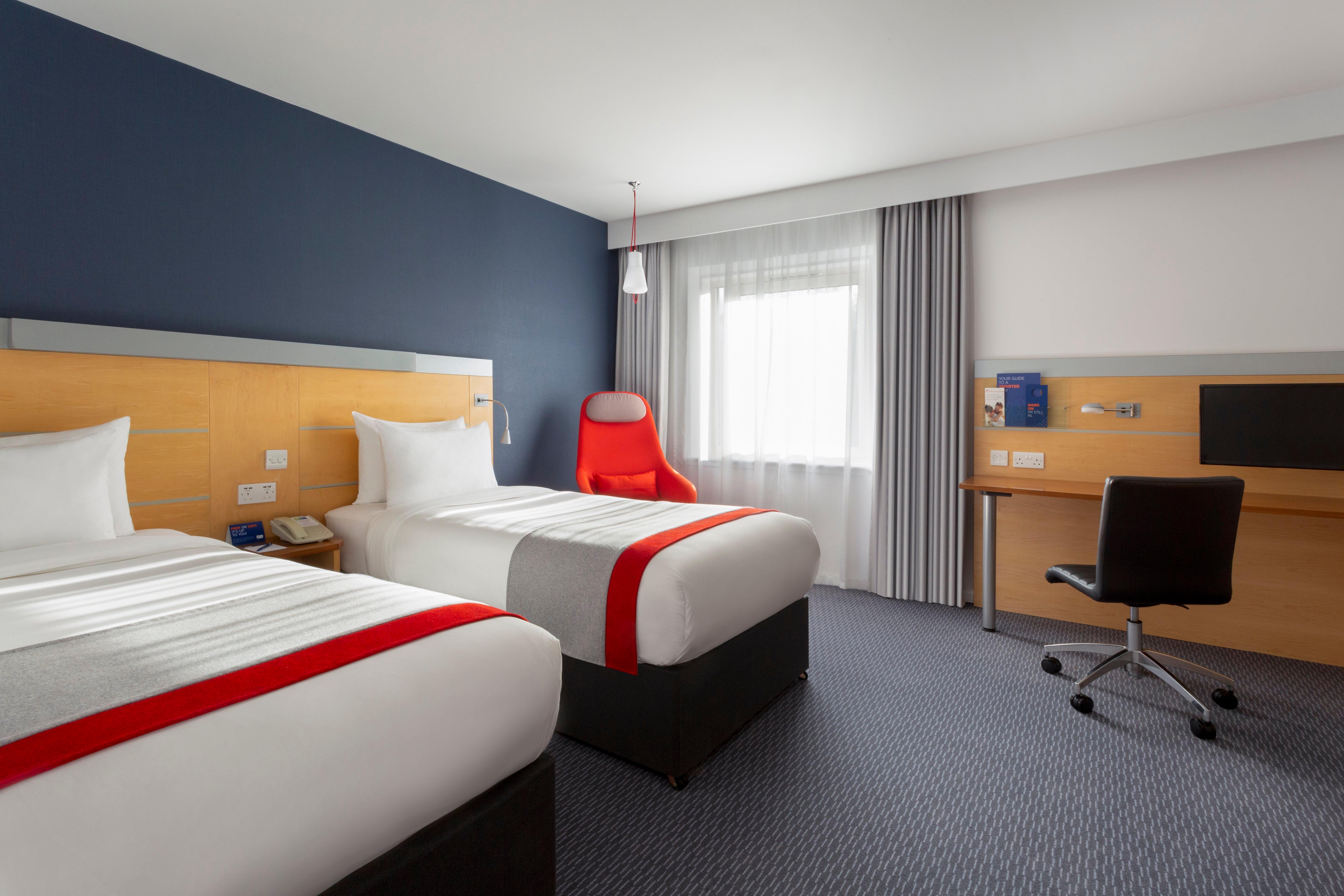 Holiday Inn Express Birmingham Redditch By Ihg Exteriör bild