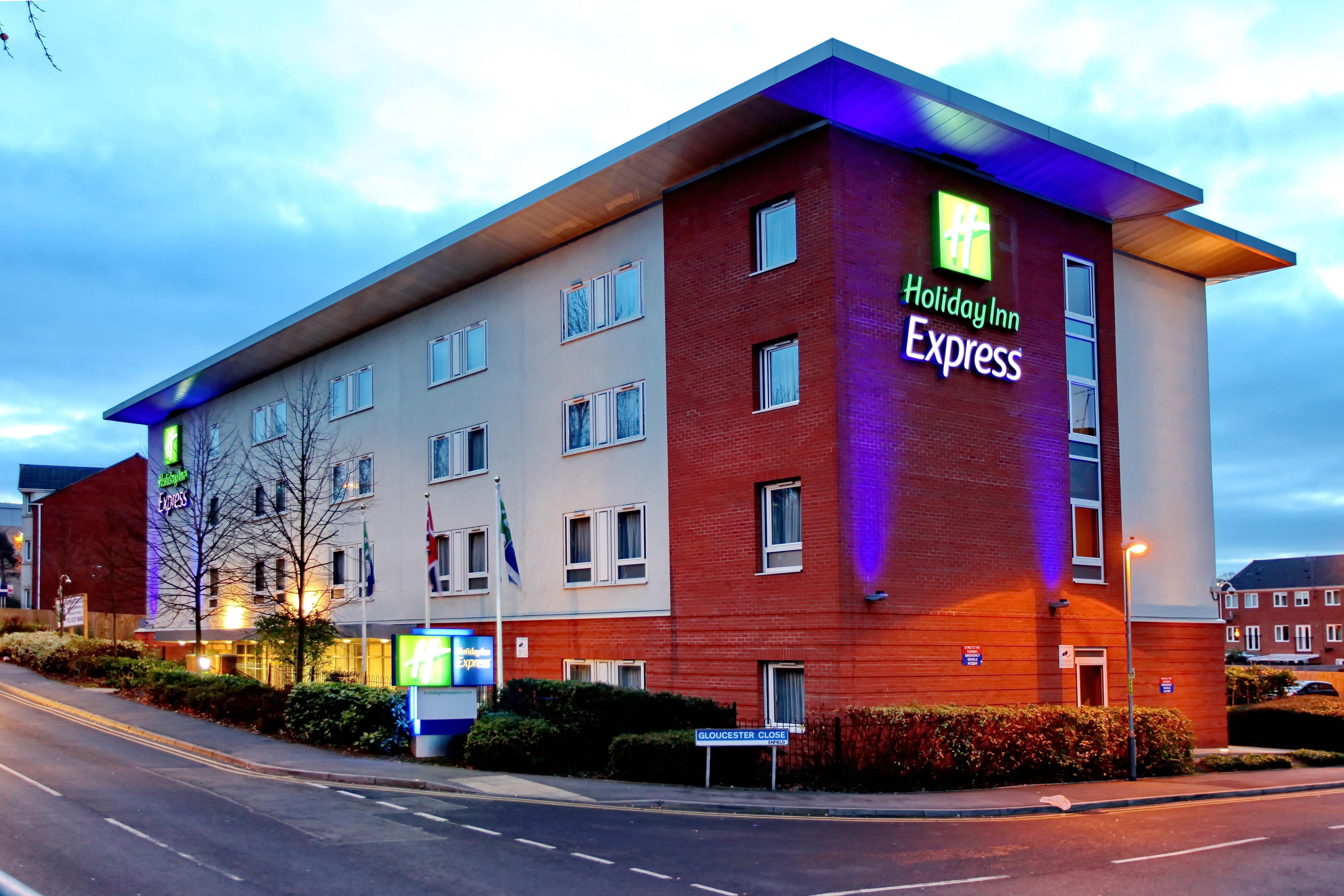 Holiday Inn Express Birmingham Redditch By Ihg Exteriör bild