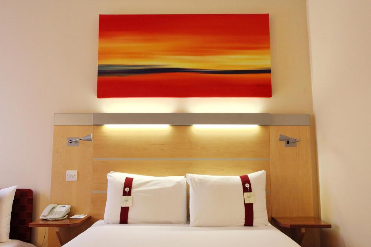Holiday Inn Express Birmingham Redditch By Ihg Exteriör bild